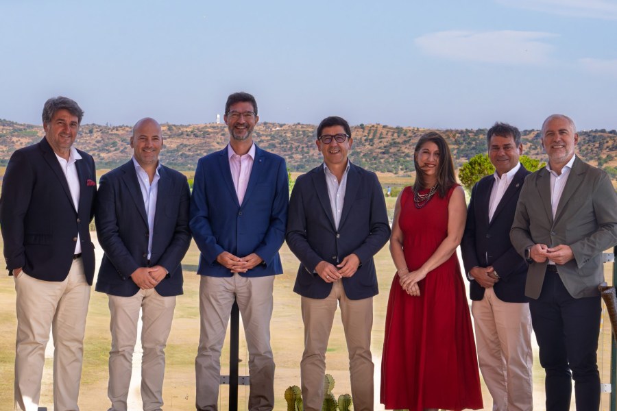 El golf onubense defiende su compromiso con la sostenibilidad hídrica en la presentación de un informe pionero en Isla Canela'