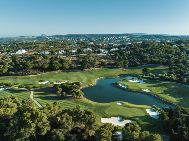 Sotogrande, el paraíso andaluz donde el golf se une con la gastronomía, el mar y el ocio exclusivo'